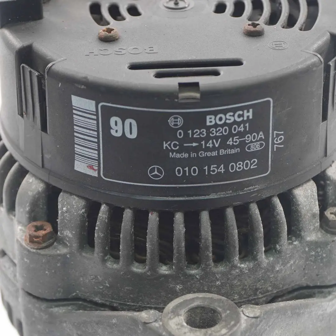 Motor diesel Mercedes W903 Alternador Generador 45-90A 14V - SKU A0101540802 - Número de pieza A0101540802