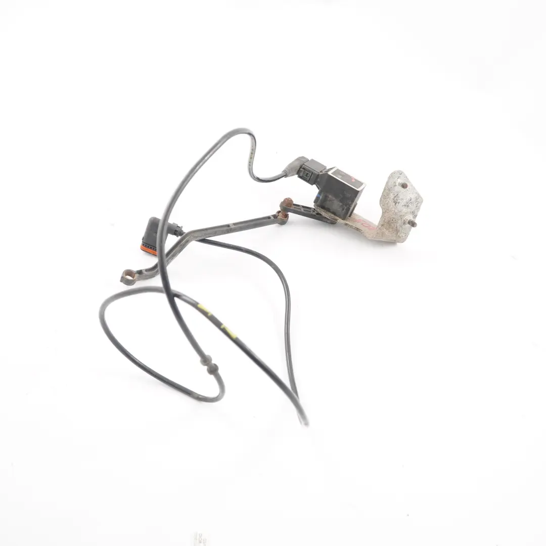 Sensore livello altezza fari per Mercedes W169 W203 W211 C219 W220 con numero di parte A0105427717 Mercedes W169 W203 W211 C219 W220 Sensore livello altezza fari - SKU A0105427717-1 - Numero di parte A0105427717