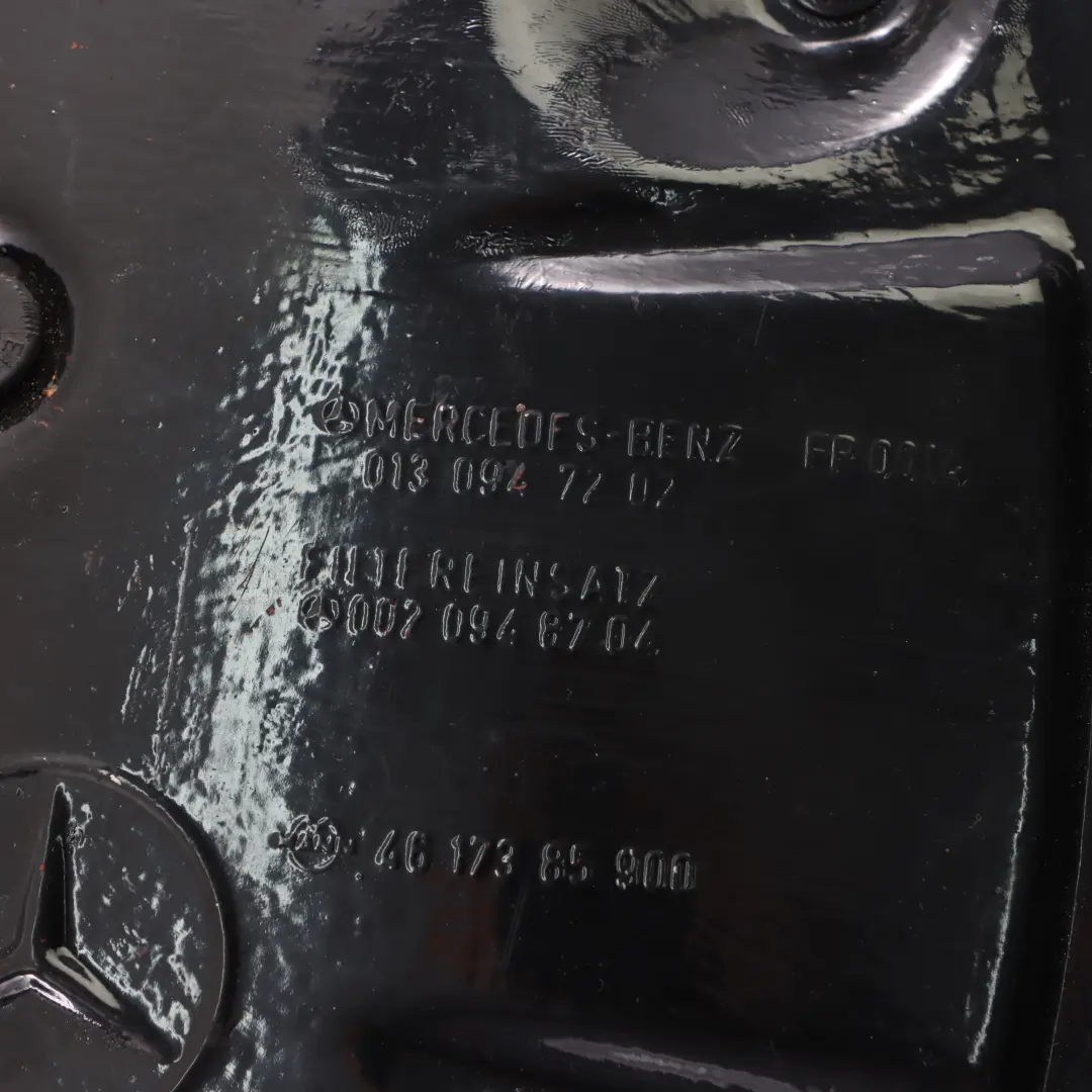 Mercedes W124 Motor de gasolina M103 Carcasa del filtro de aire - SKU A0130947202 - Número de pieza A0130947202