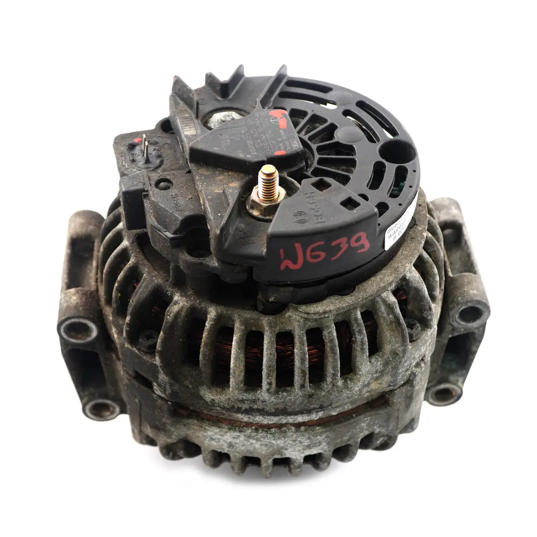 Mercedes-Benz Vito Viano W639 OM646 Alternator Generator 200A für mit Teilenummer A0131541002 Mercedes-Benz Vito Viano W639 OM646 Alternator Generator 200A - SKU A0131541002 - Teilenummer A0131541002