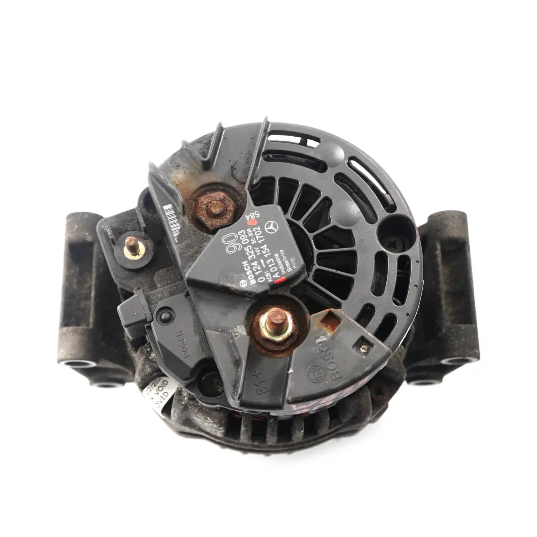 Alternador Motor Mercedes W638 OM611 Alternador Generador para con número de pieza A0131541702 Alternador Motor Mercedes W638 OM611 Alternador Generador - SKU A0131541702 - Número de pieza A0131541702