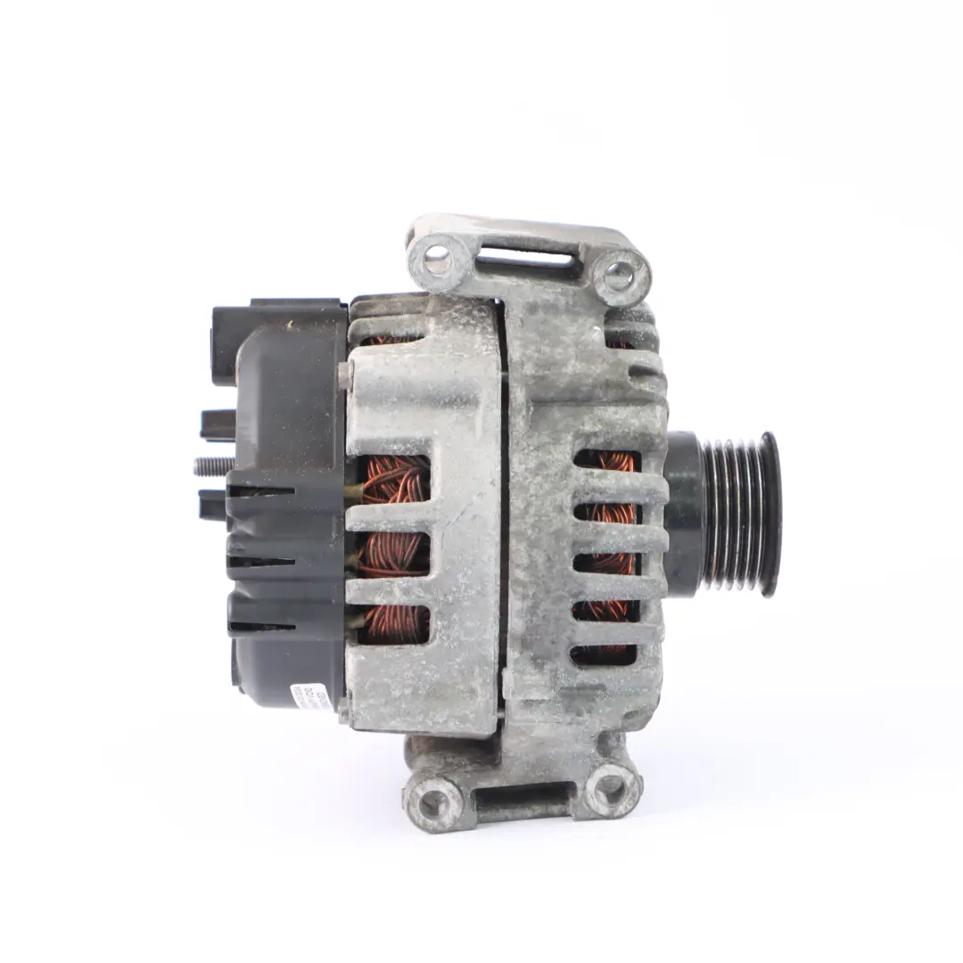  Alternador Motor Mercedes W164 OM272 Alternador 180A 14V Valeo - SKU A0141540402 - Número de pieza A0141540402