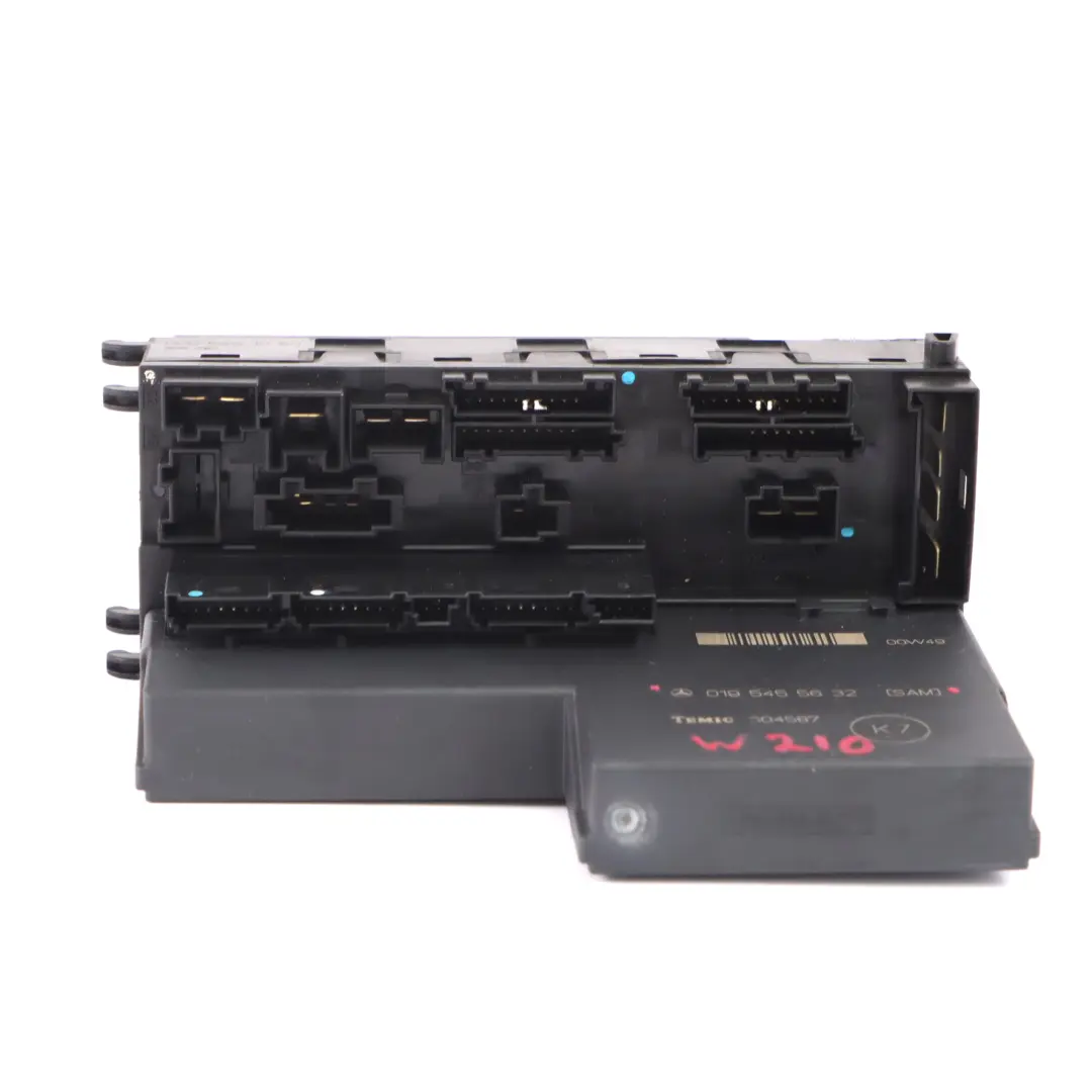 Fuse Box SAM Relay Control Unit Module to Mercedes W202 C208 W210 with Part number A0195455632 Mercedes W202 C208 W210 Fuse Box SAM Relay Control Unit Module - SKU A0195455632 - Part number A0195455632