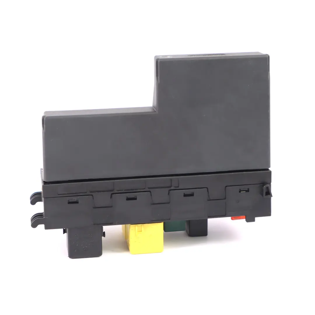 Fuse Box SAM Relay Control Unit Module to Mercedes W202 C208 W210 with Part number A0195455632 Mercedes W202 C208 W210 Fuse Box SAM Relay Control Unit Module - SKU A0195455632 - Part number A0195455632