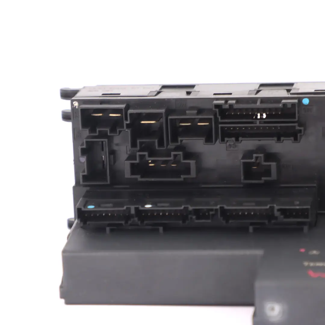 Fuse Box SAM Relay Control Unit Module to Mercedes W202 C208 W210 with Part number A0195455632 Mercedes W202 C208 W210 Fuse Box SAM Relay Control Unit Module - SKU A0195455632 - Part number A0195455632