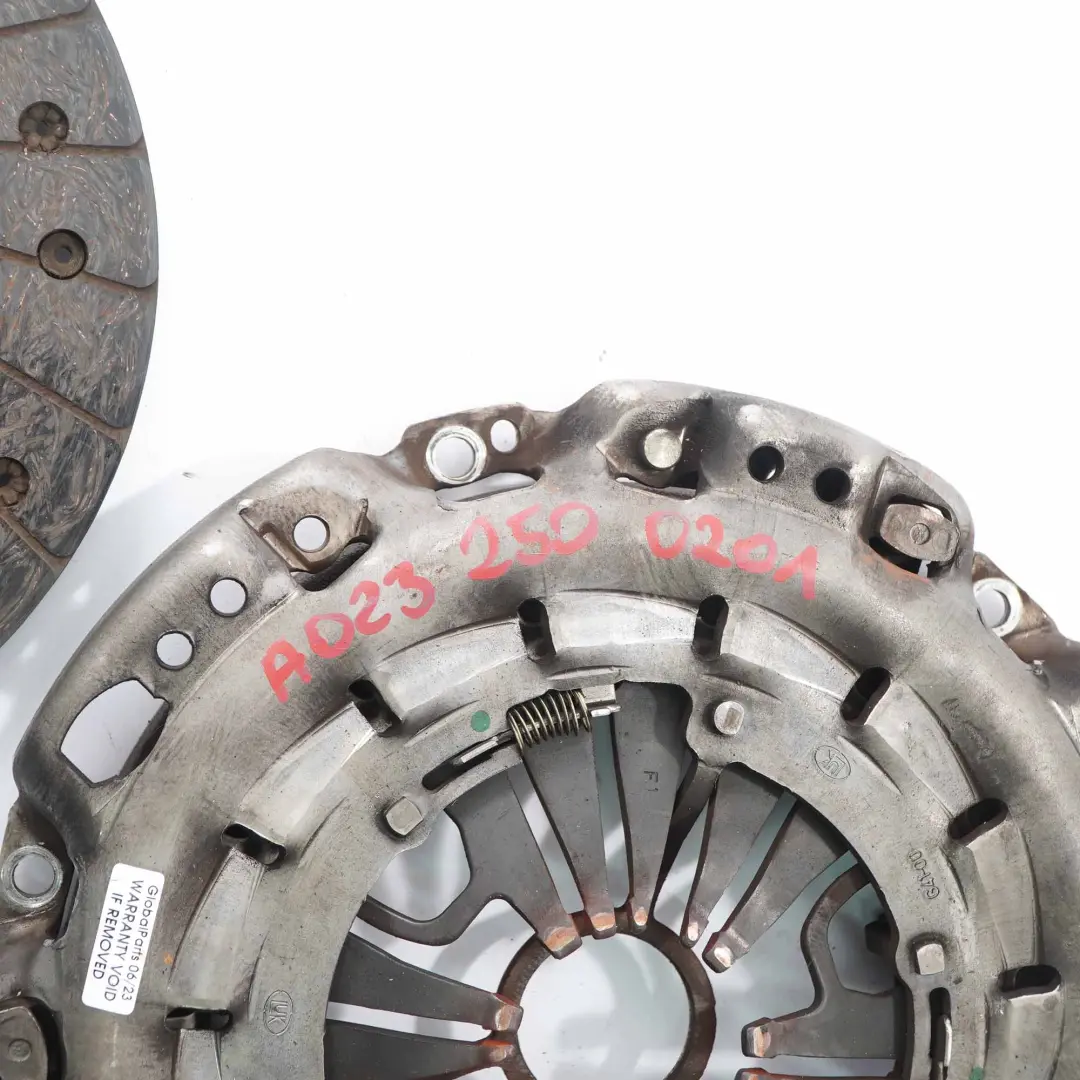 Clutch Kit Mercedes Vito W639 Sprinter W906 OM651 Plate Disc Luk to with Part number A0232500201 Clutch Kit Mercedes Vito W639 Sprinter W906 OM651 Plate Disc Luk - SKU A0232500201 - Part number A0232500201