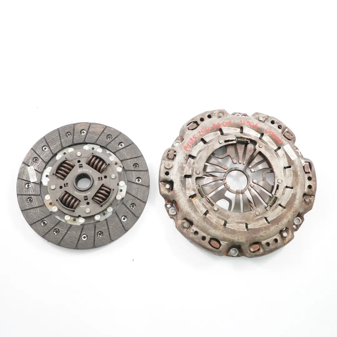 OM646 Diesel Clutch Plate Disc Complete to Mercedes W639 W906 with Part number A0252507001 Mercedes W639 W906 OM646 Diesel Clutch Plate Disc Complete - SKU A0252507001 - Part number A0252507001