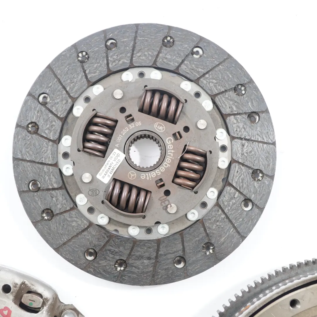 OM646.983 Dual Twin Mass Flywheel Clutch to Mercedes Vito W639 Diesel with Part number A0252508201 Mercedes Vito W639 Diesel OM646.983 Dual Twin Mass Flywheel Clutch - SKU A0252508201 - Part number A0252508201