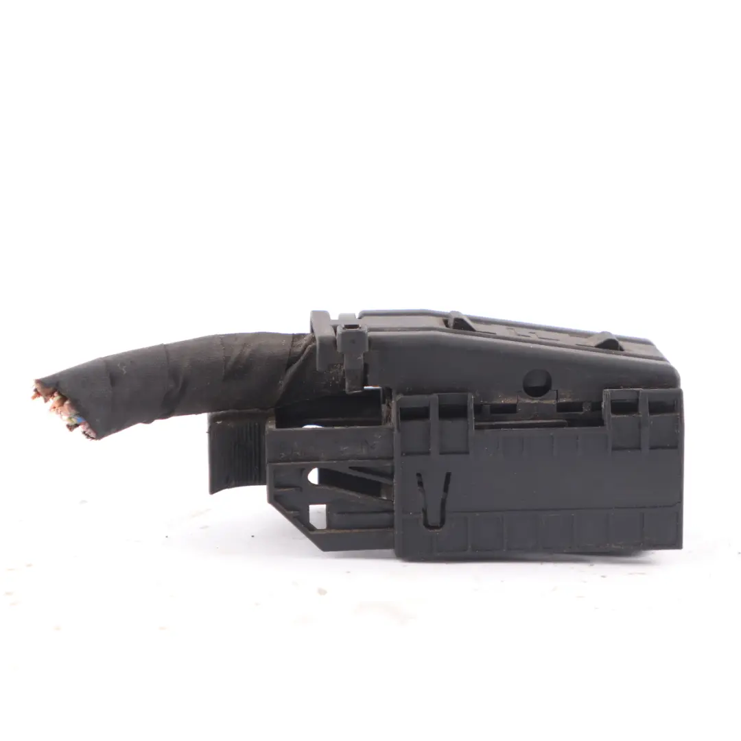 ECU Plug Mercedes W906 Engine Wiring Harness Connection Plug to with Part number A0265458826 ECU Plug Mercedes W906 Engine Wiring Harness Connection Plug - SKU A0265458826 - Part number A0265458826