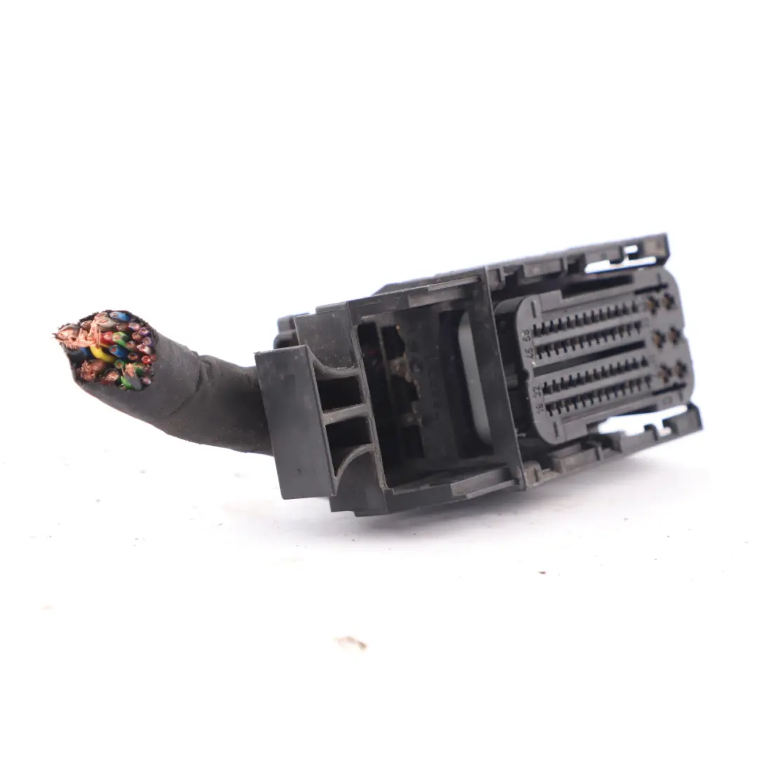 ECU Plug Mercedes W906 Engine Wiring Harness Connection Plug to with Part number A0265458826 ECU Plug Mercedes W906 Engine Wiring Harness Connection Plug - SKU A0265458826 - Part number A0265458826