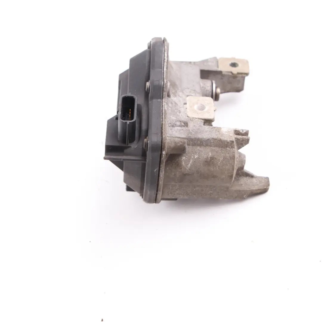 Moduł Przepustnicy Wydechu do Mercedes W176 W205 o numerze A0325456926 Mercedes W176 W205 Moduł Przepustnicy Wydechu - SKU A0325456926 - Numer Części A0325456926