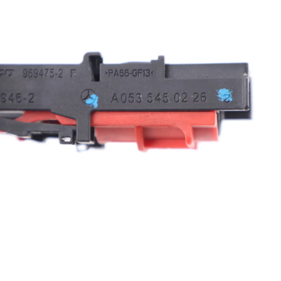 Prise De Connecteur De Boîte À Fusibles pour Mercedes Sprinter W906 à propos du numéro de pièce A0535450226 Mercedes Sprinter W906 Prise De Connecteur De Boîte À Fusibles - SKU A0535450226 - Numéro de pièce A0535450226