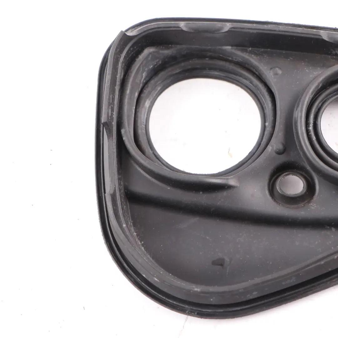 Mercedes C205 Kraftstoffeinfüllstutzen Klappenprofil Dichtung - SKU A0994760080 - Teilenummer A0994760080