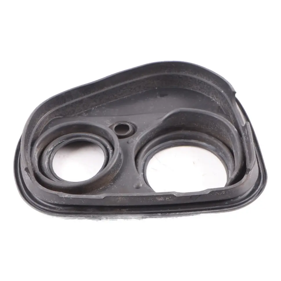 Filler Neck Flap Profile Seal Gasket para Mercedes C205 Fuel con número de pieza A0994760080 Mercedes C205 Fuel Filler Neck Flap Profile Seal Gasket - SKU A0994760080 - Número de pieza A0994760080