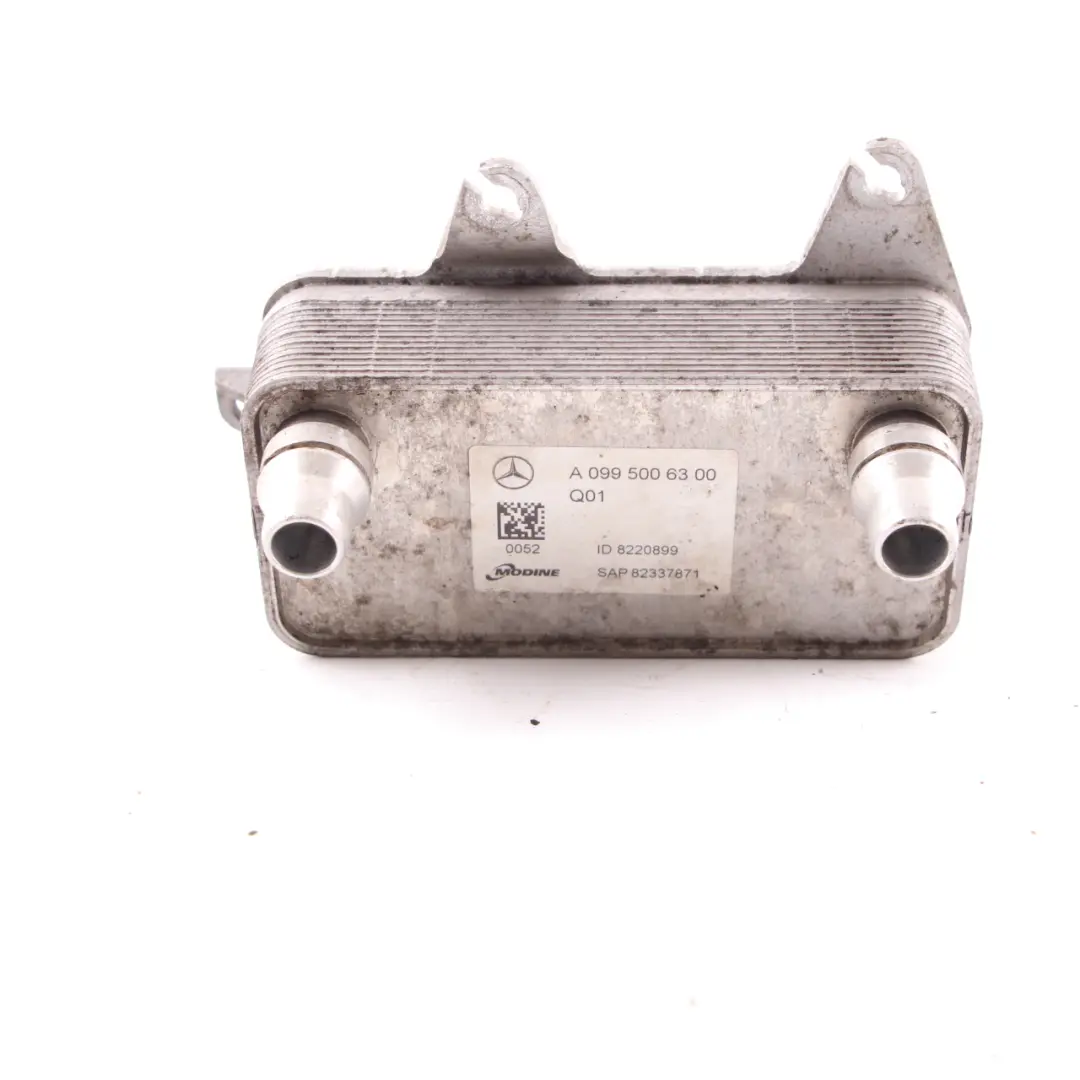 Intercambiador de Calor Mercedes W205 W213 Radiador de Aceite de Transmisión para con número de pieza A0995006300 Intercambiador de Calor Mercedes W205 W213 Radiador de Aceite de Transmisión - SKU A0995006300 - Número de pieza A0995006300