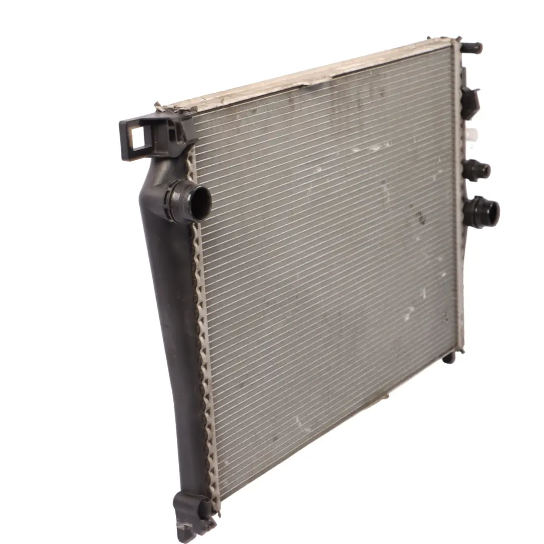 Radiator Cooler Mercedes W205 Engine Cooling Water Radiator Unit to with Part number A0995006903 Radiator Cooler Mercedes W205 Engine Cooling Water Radiator Unit - SKU A0995006903 - Part number A0995006903