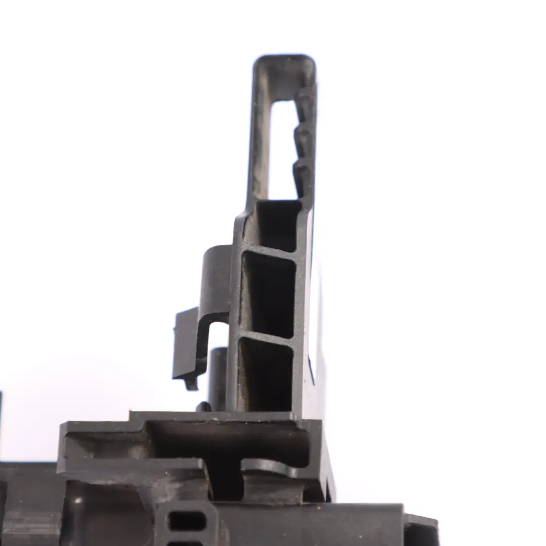 Modulo radiatore sinistro montaggio staffa per Mercedes X253 con numero di parte A0995041700 Mercedes X253 Modulo radiatore sinistro montaggio staffa - SKU A0995041700 - Numero di parte A0995041700