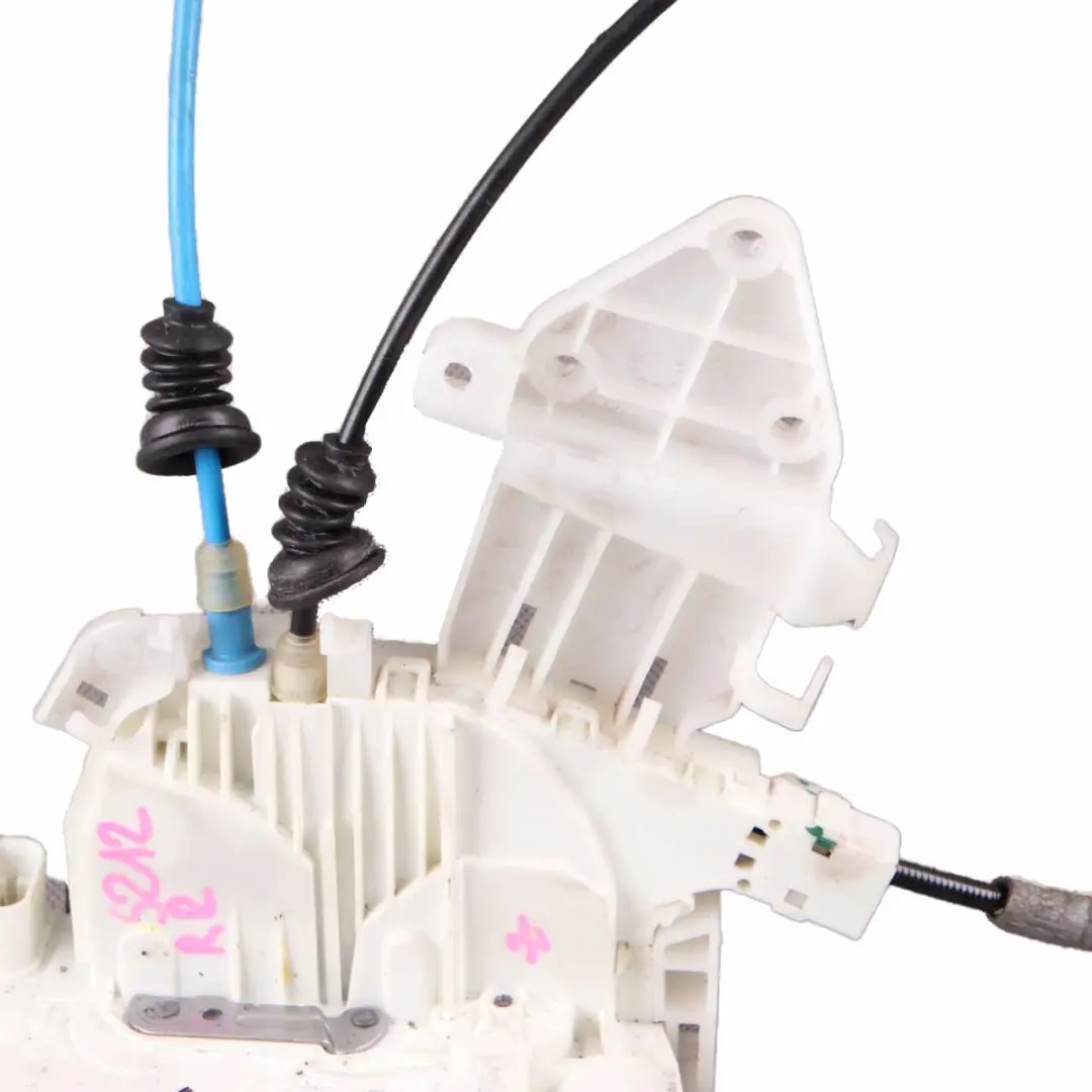 Door Lock Rear Right Mechanism Actuator to Mercedes W212 W204 with Part number A0997300635 Mercedes W212 W204 Door Lock Rear Right Mechanism Actuator - SKU A0997300635 - Part number A0997300635