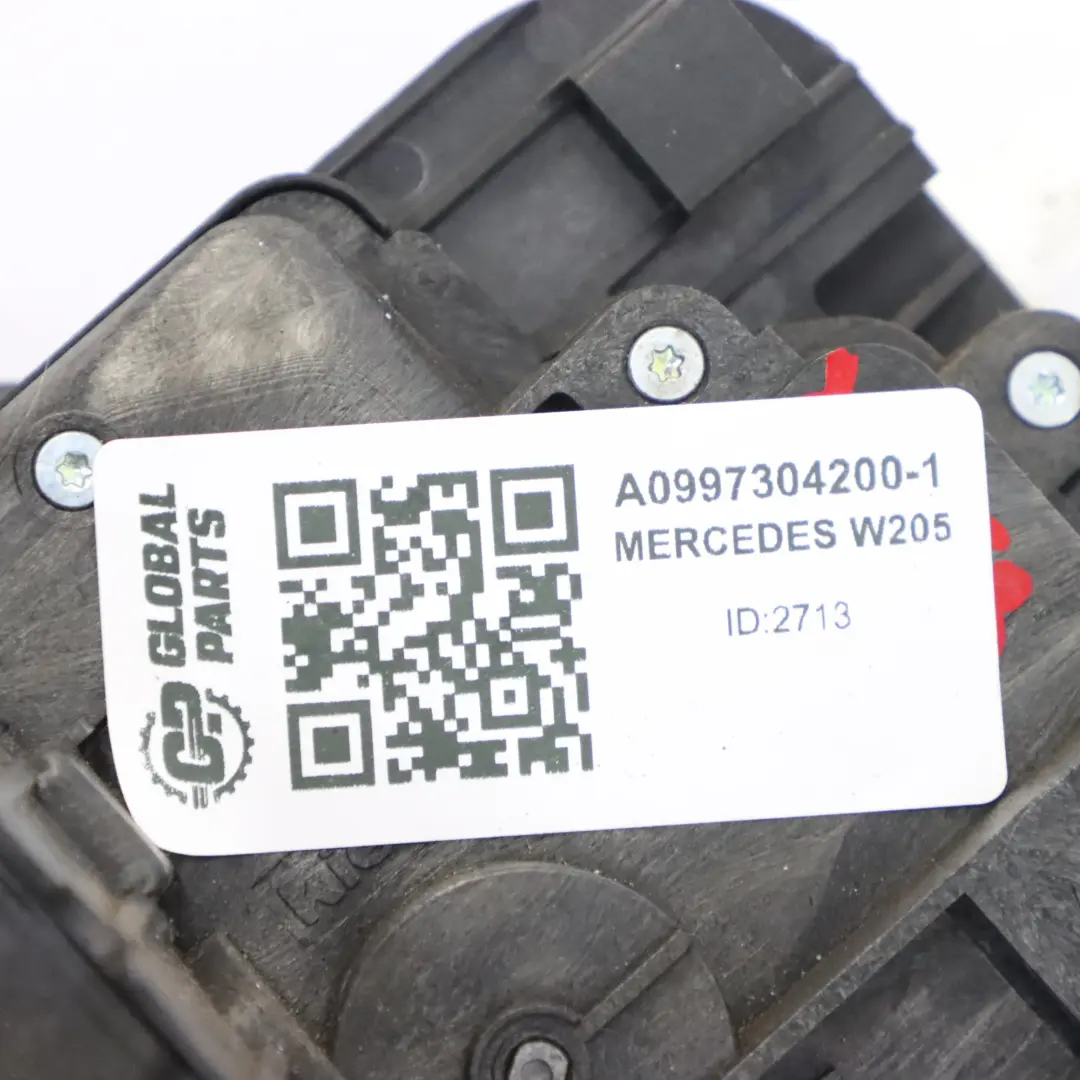 Blocco Porta Attuatore Serratura Posteriore Destro A2220064099 per Mercedes W205 con numero di parte A0997304200 Mercedes W205 Blocco Porta Attuatore Serratura Posteriore Destro A2220064099 - SKU A0997304200-1 - Numero di parte A0997304200