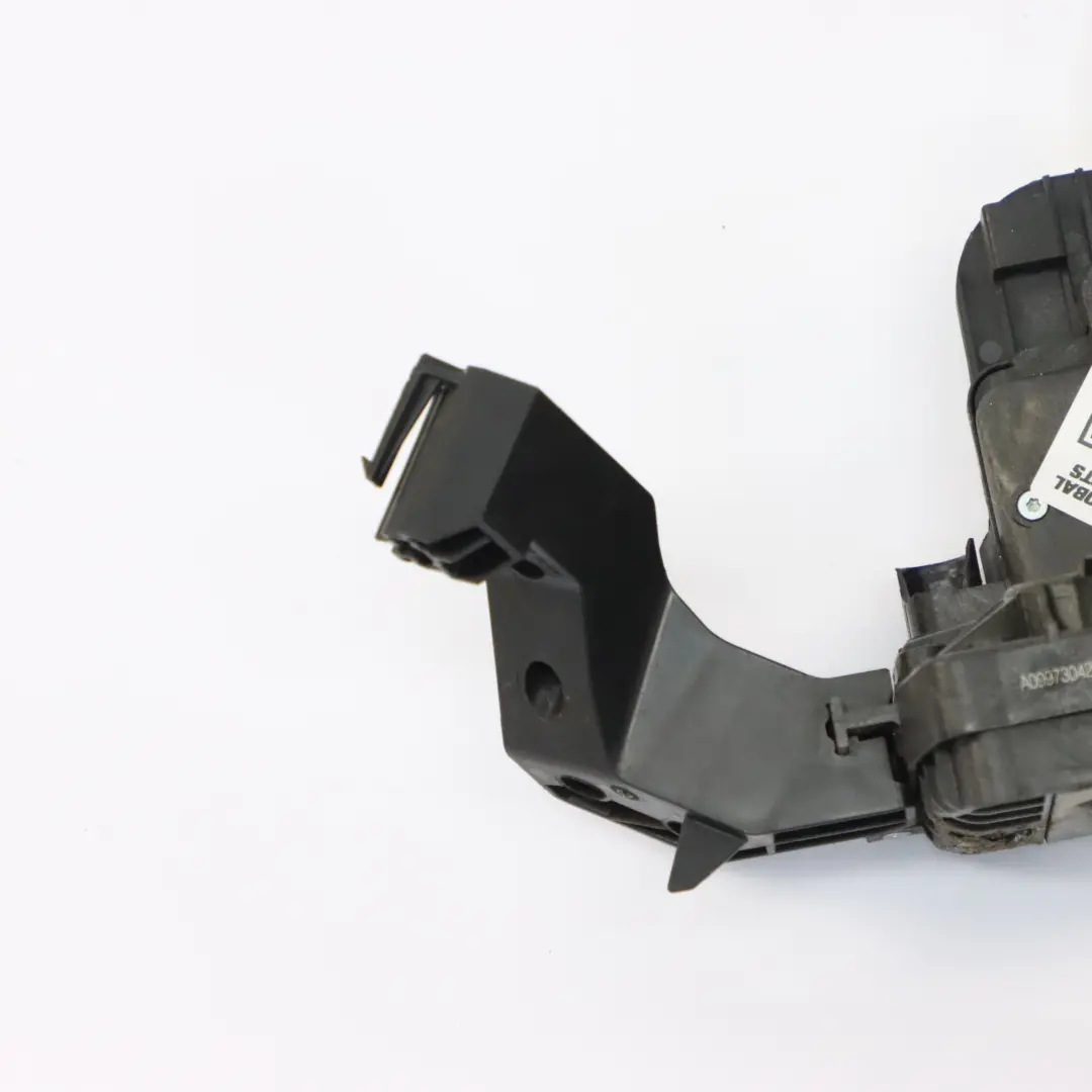 Mercedes W205 Door Lock Latch Mechanism Actuator Rear Right O/S A2220064099 - SKU A0997304200-1 - Part number A0997304200
