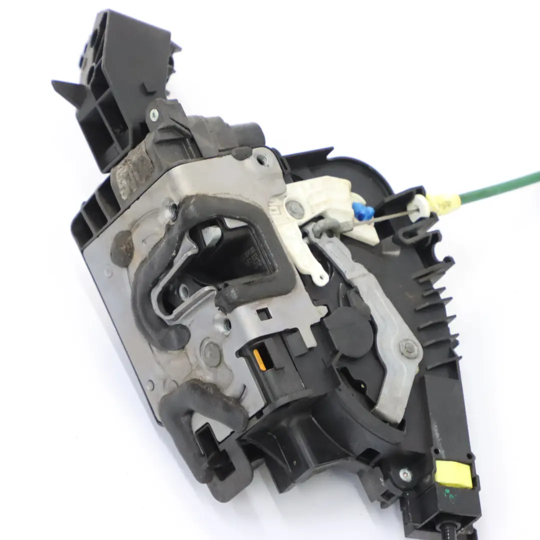 Meccanismo chiusura porta posteriore sinistro A0997304100 per Mercedes W213 con numero di parte A0997309500 Mercedes W213 Meccanismo chiusura porta posteriore sinistro A0997304100 - SKU A0997309500-1 - Numero di parte A0997309500