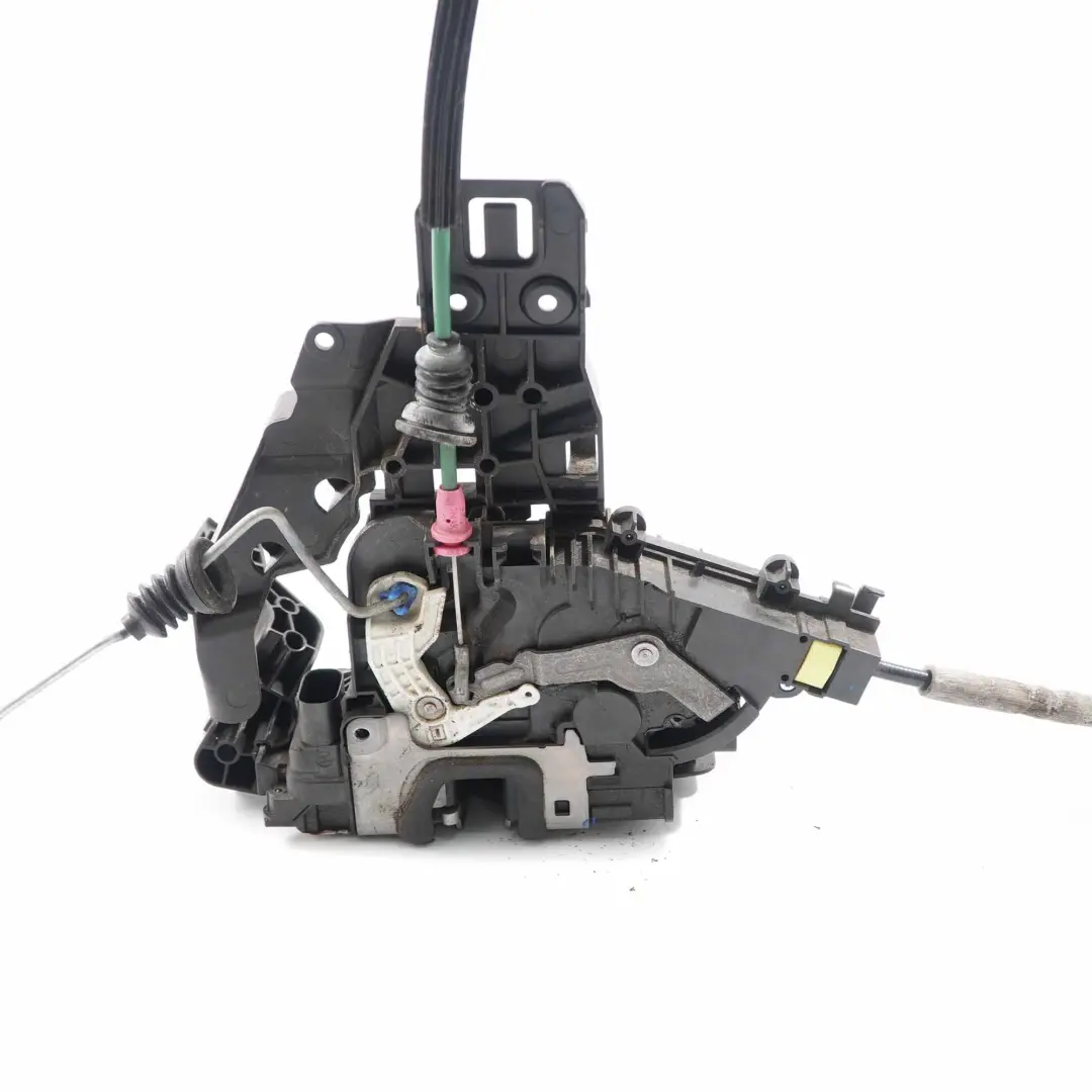 Meccanismo di chiusura della porta Attuatore posteriore sinistro per Mercedes W213 con numero di parte A0997309500 Mercedes W213 Meccanismo di chiusura della porta Attuatore posteriore sinistro - SKU A0997309500 - Numero di parte A0997309500