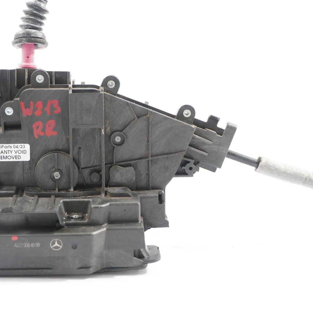 Mécanisme de verrouillage de porte arrière droite A2220064099 pour Mercedes W213 à propos du numéro de pièce A0997309600 Mercedes W213 Mécanisme de verrouillage de porte arrière droite A2220064099 - SKU A0997309600 - Numéro de pièce A0997309600