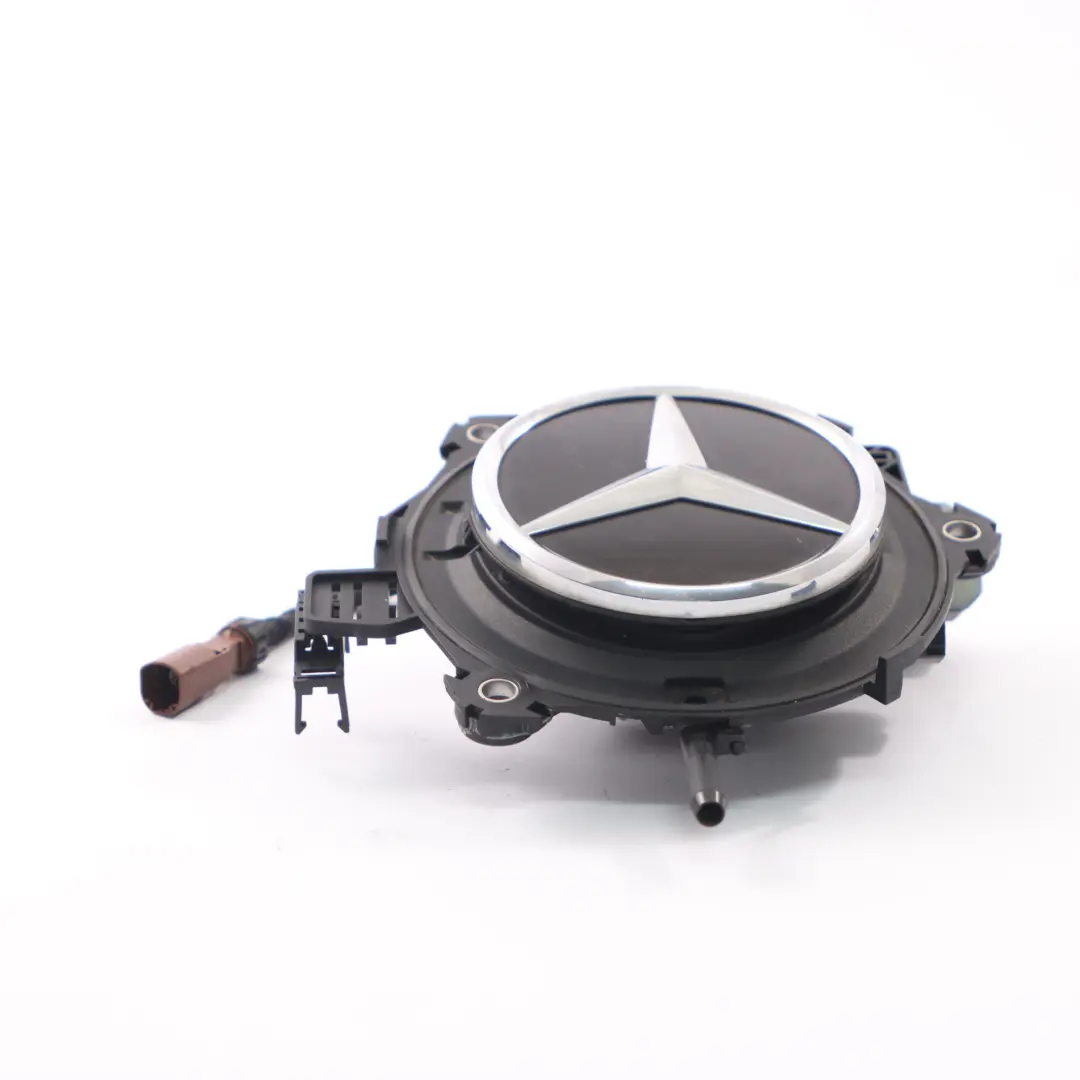 Maniglia coperchio del bagagliaio camera posteriore Nero ossidiana per Mercedes C238 con numero di parte A0997504600 Mercedes C238 Maniglia coperchio del bagagliaio camera posteriore Nero ossidiana - SKU A0997503300 - Numero di parte A0997504600