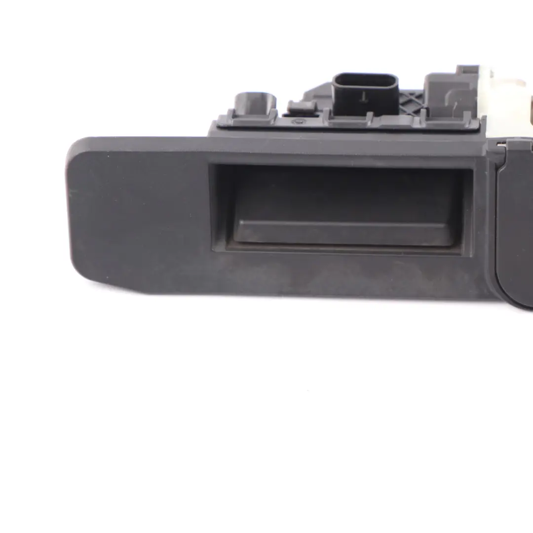 Koffer Raum Klappe Heck Klappen Griff Entriegelung für Mercedes W177 mit Teilenummer A0997503500 Mercedes W177 Koffer Raum Klappe Heck Klappen Griff Entriegelung - SKU A0997503500-1 - Teilenummer A0997503500