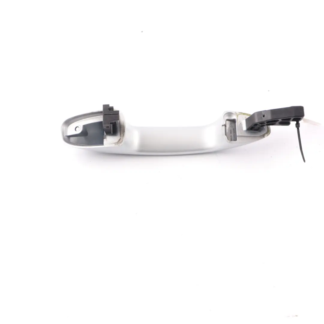 Mercedes W205 W213 Klamka Drzwi Przednia Tylna Lewa Srebrna - SKU A0997601559-IRS - Numer Części A0997601559