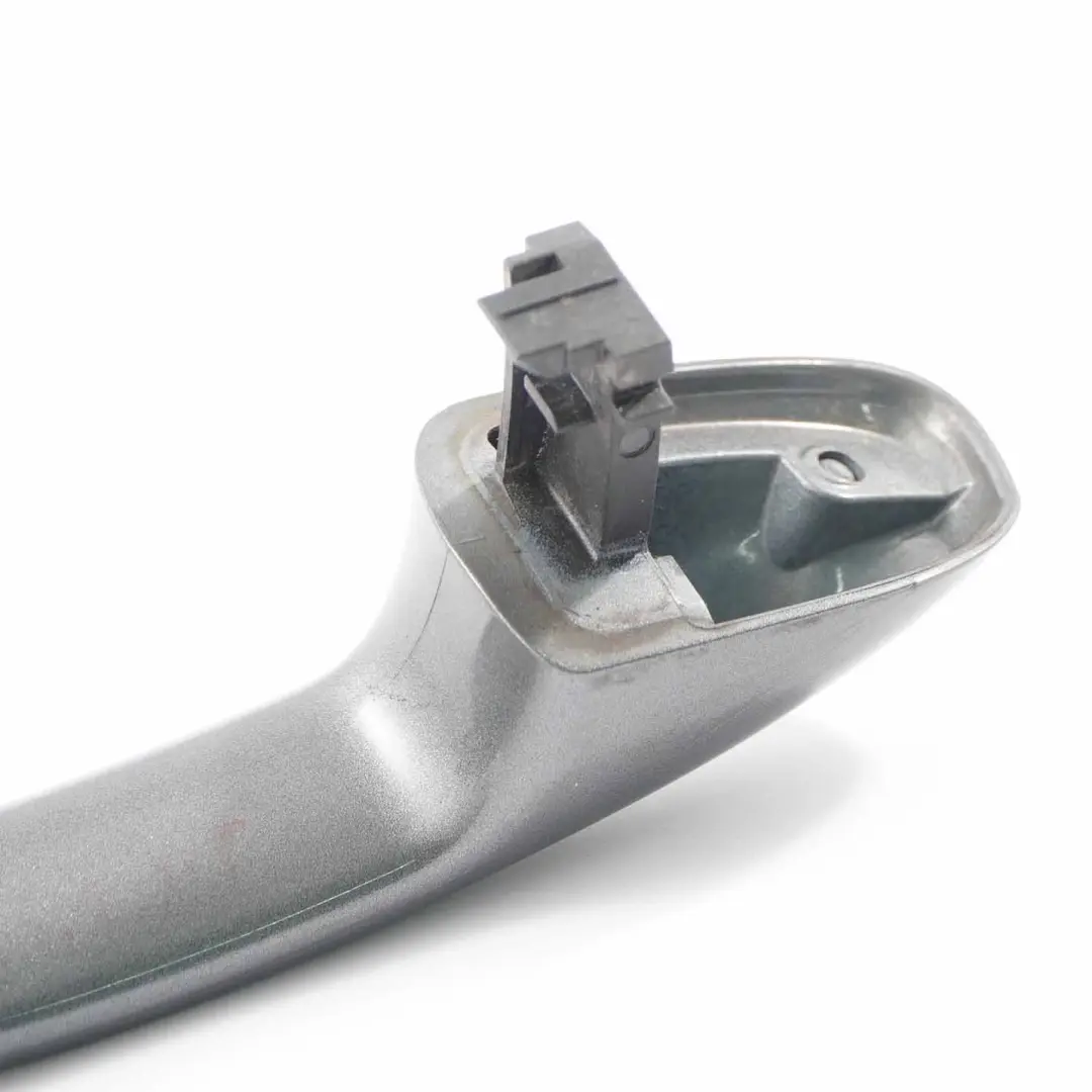 Klamka Drzwi Przód Tył Prawa Szara do Mercedes W205 o numerze A0997601659 Mercedes W205 Klamka Drzwi Przód Tył Prawa Szara - SKU A0997601659-SEL - Numer Części A0997601659