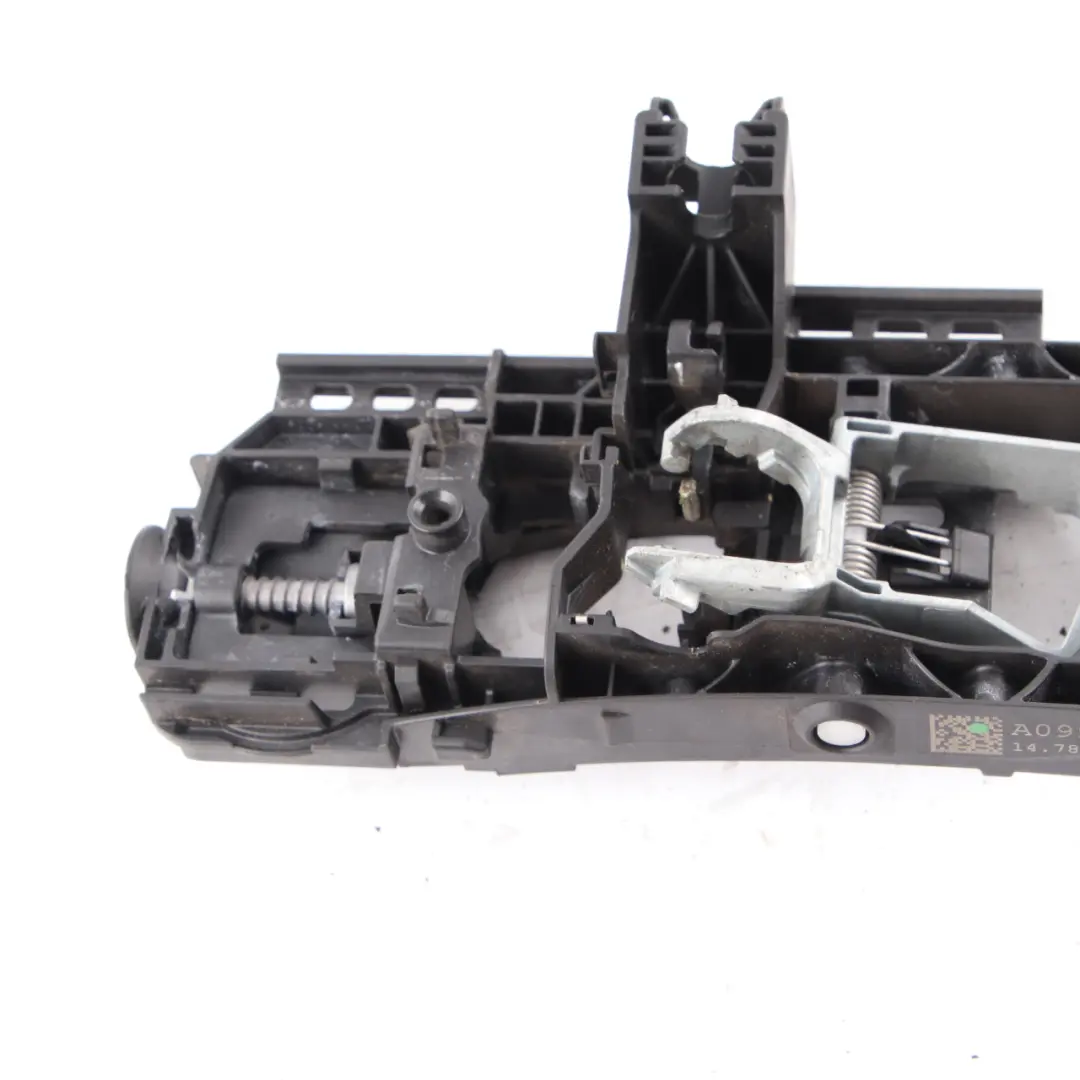 Mercedes W177 W247 Mocowanie Podstawa Klamki Drzwi Prawy Tył - SKU A0997601802 - Numer Części A0997601802