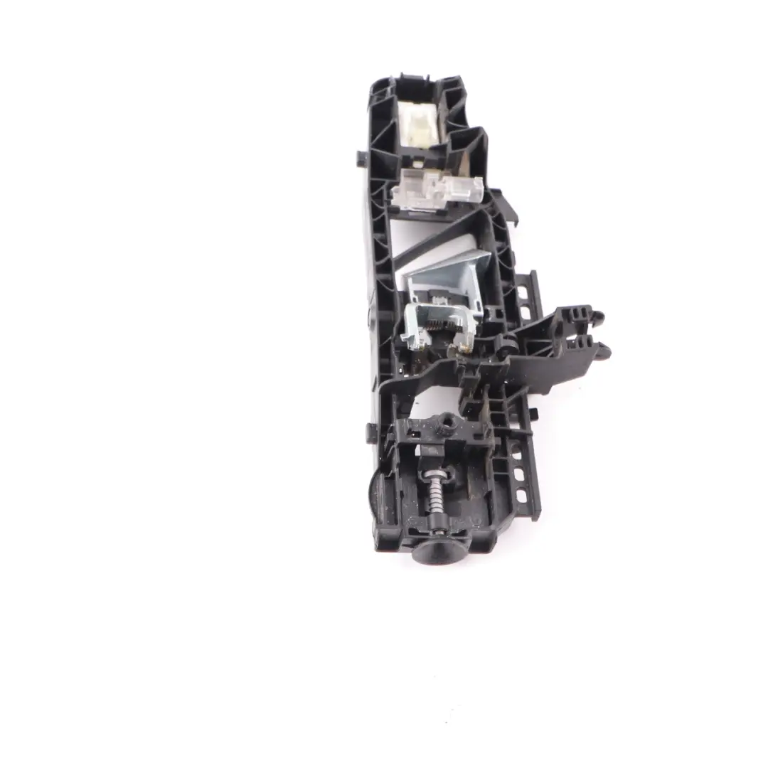 Maniglia Porta Base Posteriore Esterna Sinistra Staffa per Mercedes W205 W213 con numero di parte A0997602100 Mercedes W205 W213 Maniglia Porta Base Posteriore Esterna Sinistra Staffa - SKU A0997602100 - Numero di parte A0997602100