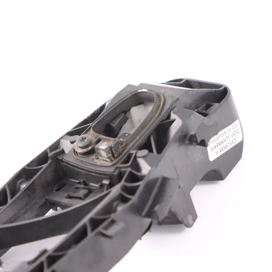 Supporto maniglia porta lato guida posteriore destro per Mercedes W213 con numero di parte A0997602200 Mercedes W213 Supporto maniglia porta lato guida posteriore destro - SKU A0997602200 - Numero di parte A0997602200