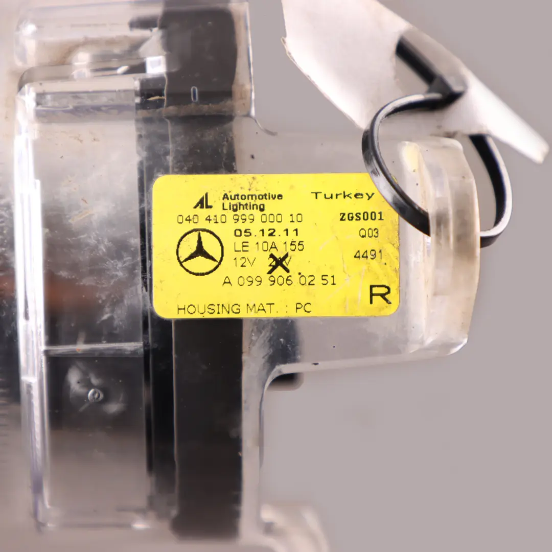 W207 Feu antibrouillard Feu de jour avant gauche Mercedes W204 - SKU A0999060251 - Numéro de pièce A0999060251