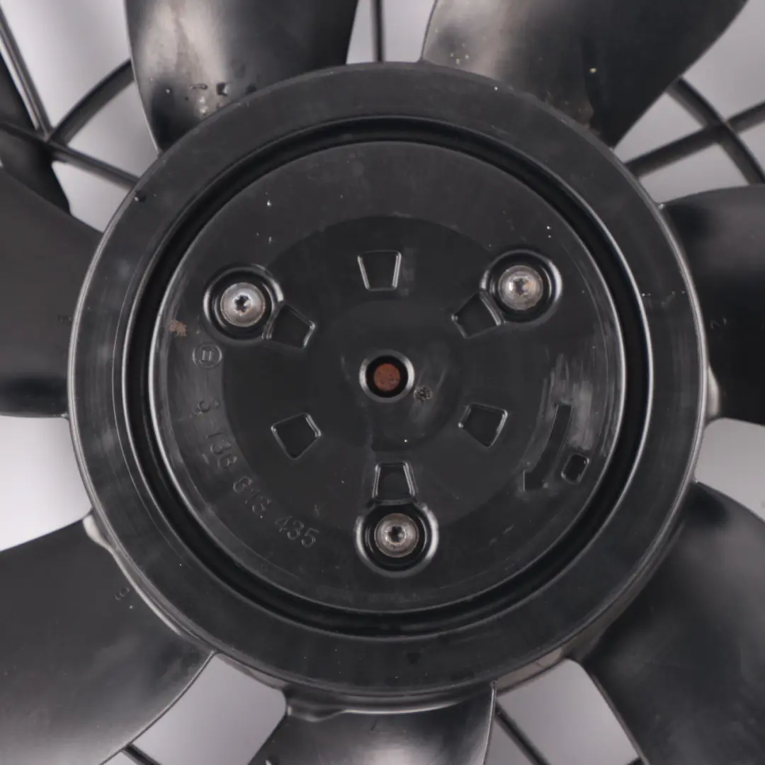  Ventilador radiador Mercedes W205 Motor ventilador refrigeración A0999061000 - SKU A0999061100 - Número de pieza A0999061100