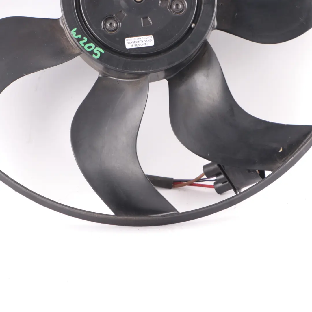 Radiator Fan Engine Cooling Radiator Fan Motor to Mercedes W205 with Part number A0999061100 Mercedes W205 Radiator Fan Engine Cooling Radiator Fan Motor - SKU A0999061100-2 - Part number A0999061100