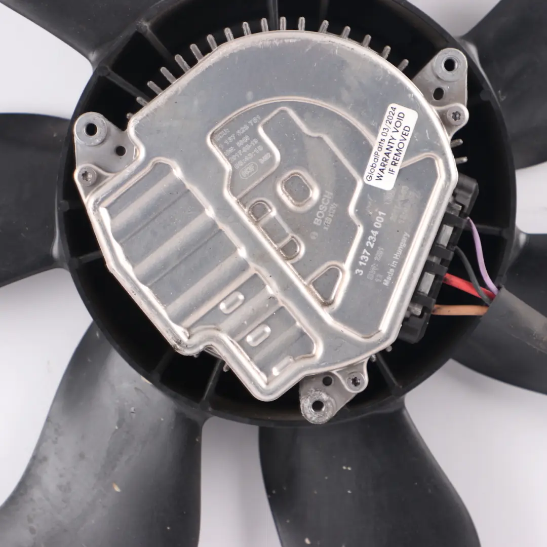 Mercedes W205 Ventilateur de radiateur moteur Moteur - SKU A0999061100-2 - Numéro de pièce A0999061100