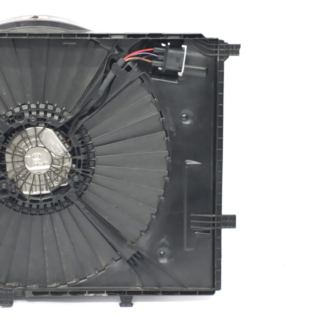  Ventilador Mercedes C205 OM 651 Diesel Ventilador de radiador con carcasa 400W - SKU A0999061300 - Número de pieza A0999061300