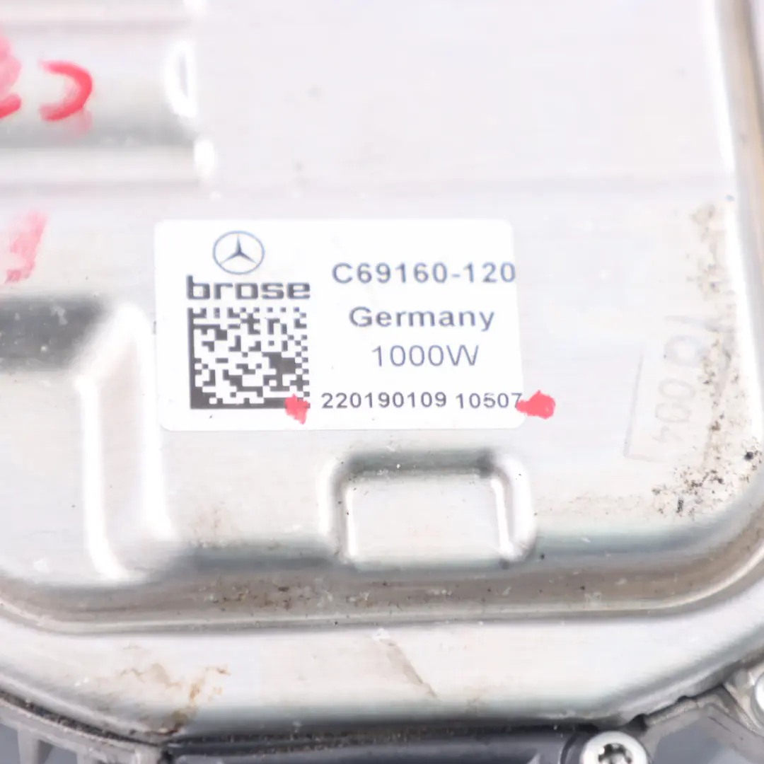 Motor del ventilador radiador Mercedes C238 refrigeración motor 1000W 220190109 - SKU A0999063001-1 - Número de pieza A0999063001