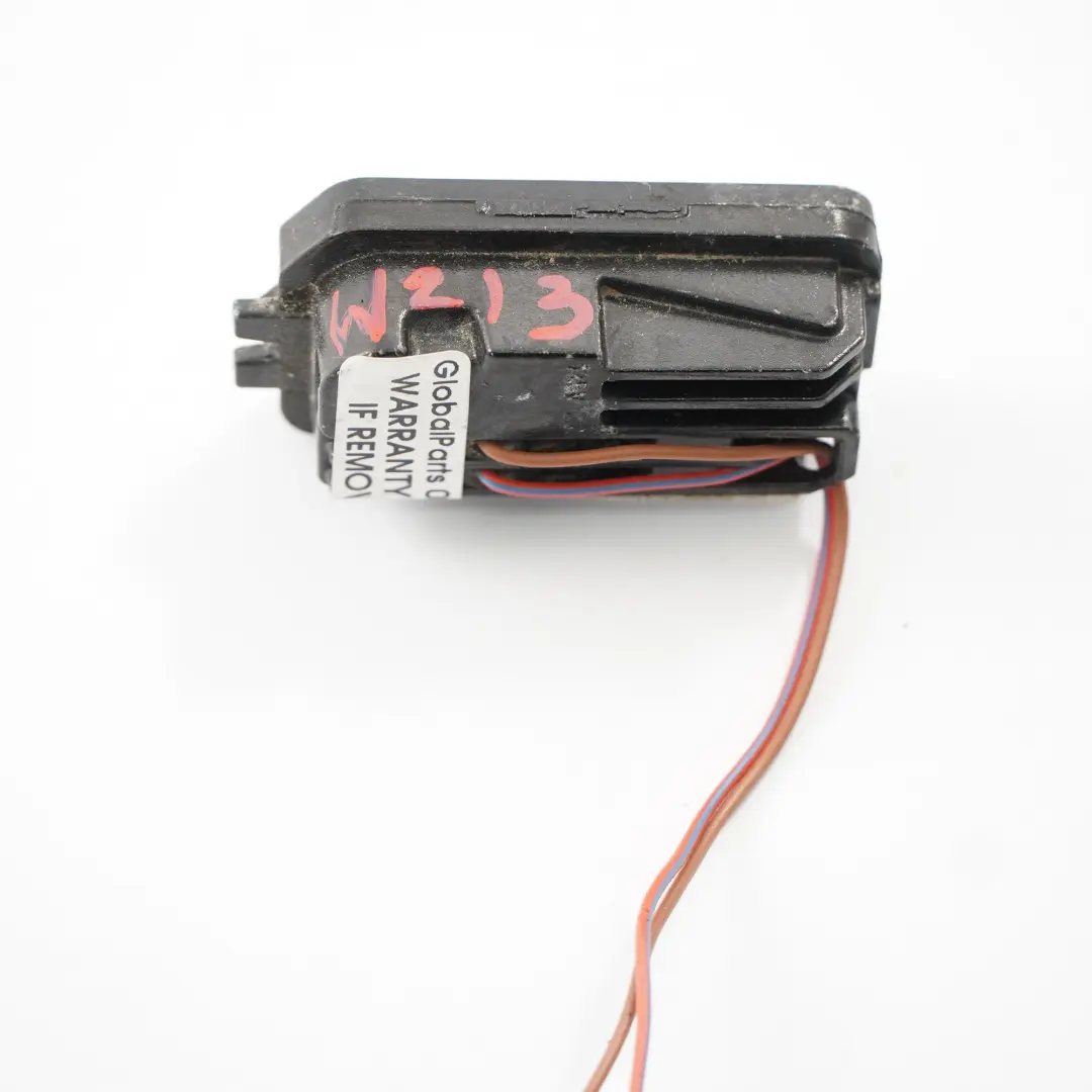 Mercedes W213 Specchio retrovisore esterno sinistro Illuminazione ambiente - SKU A0999064302 - Numero di parte A0999064302