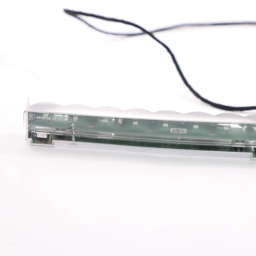 Tercera luz freno Mercedes W205 W213 Luz freno trasera adicional para con número de pieza A0999067200 Tercera luz freno Mercedes W205 W213 Luz freno trasera adicional - SKU A0999067200 - Número de pieza A0999067200