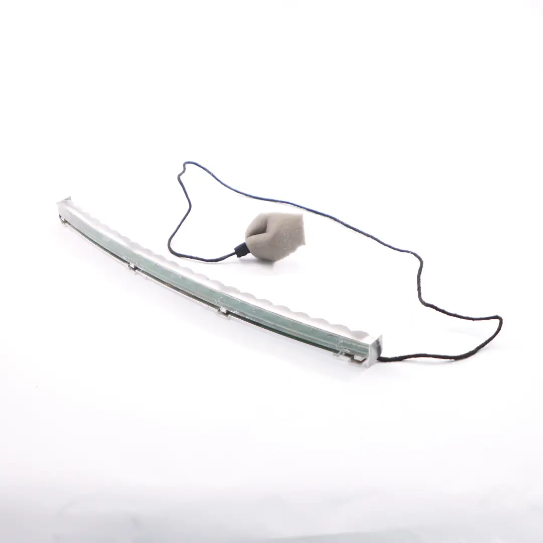 Troisième feu stop Mercedes C204 W205 W213 Feu additionnel arrière pour à propos du numéro de pièce A0999067200 Troisième feu stop Mercedes C204 W205 W213 Feu additionnel arrière - SKU A0999067200 - Numéro de pièce A0999067200