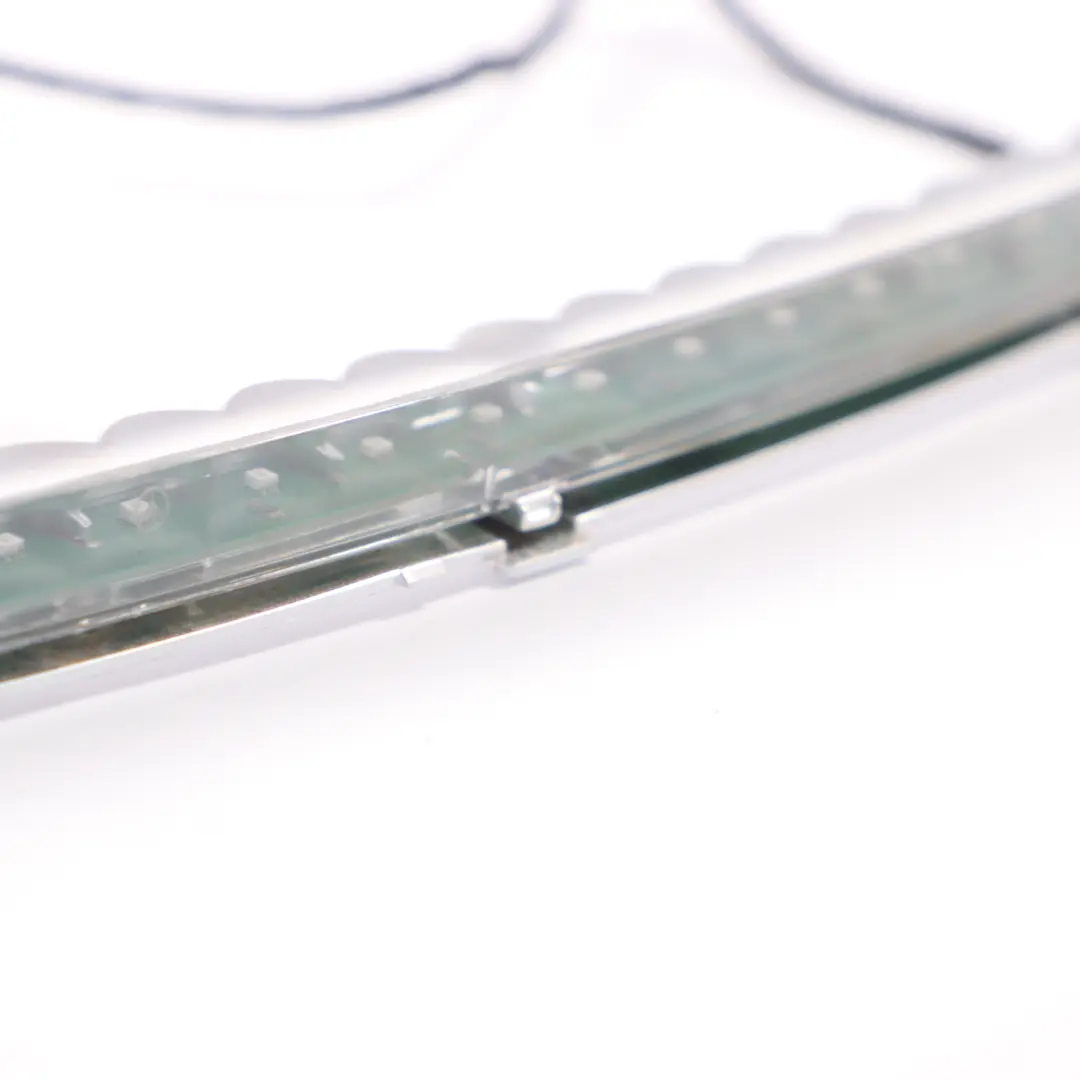 Trzecie Światło Stop Stopu do Mercedes C204 W205 W213 o numerze A0999067200 Mercedes C204 W205 W213 Trzecie Światło Stop Stopu - SKU A0999067200 - Numer Części A0999067200