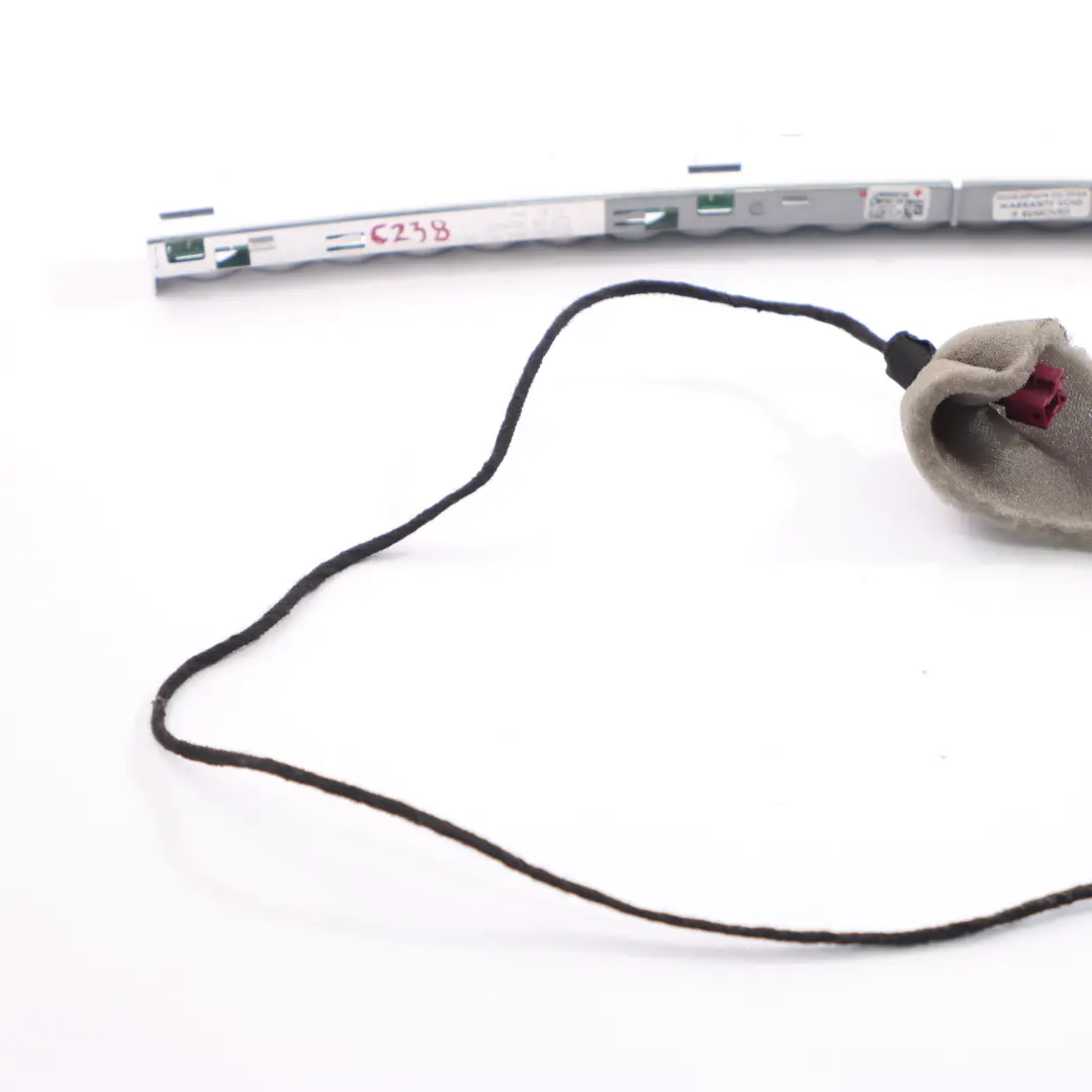 Terza luce stop Mercedes C204 W205 W213 Luce freno posteriore per con numero di parte A0999067200 Terza luce stop Mercedes C204 W205 W213 Luce freno posteriore - SKU A0999067200 - Numero di parte A0999067200