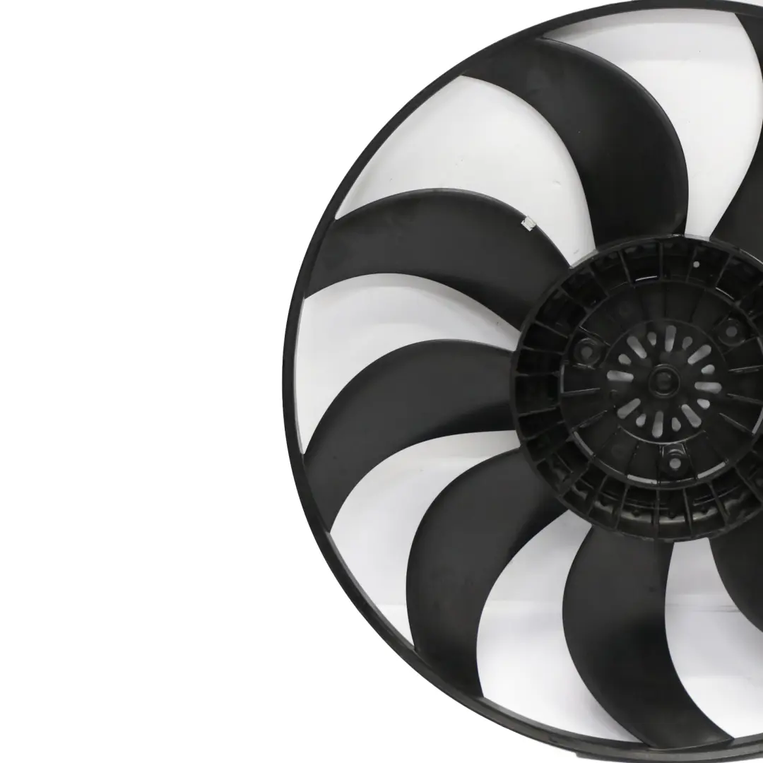 Mercedes W213 C238 C257 Refroidissement Radiateur Lames Roue - SKU A0999067903-1 - Numéro de pièce A0999067903
