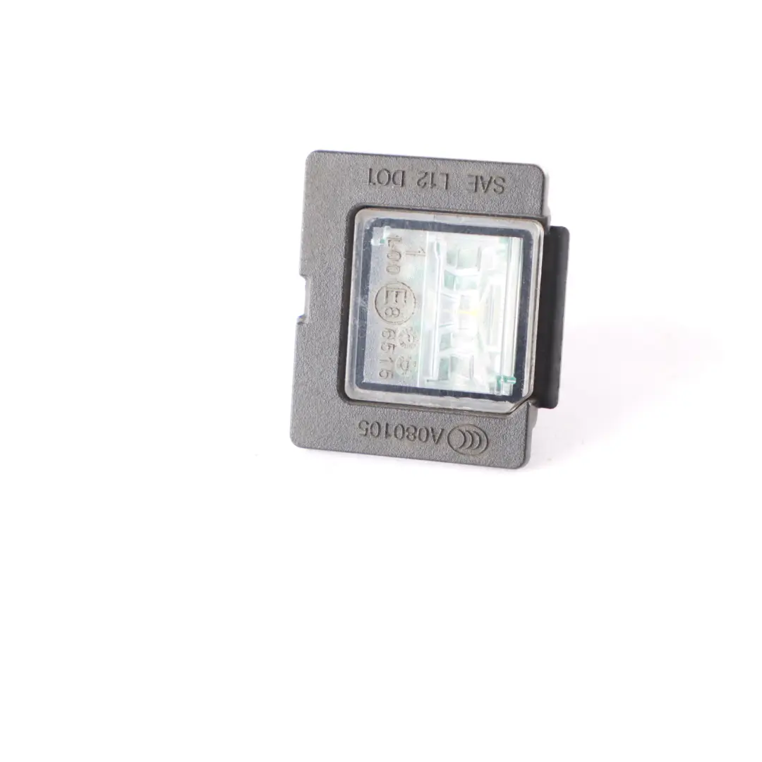 Lampe Licht Nummernschild hinten für Mercedes W447 mit Teilenummer A0999068400 Mercedes W447 Lampe Licht Nummernschild hinten - SKU A0999068400 - Teilenummer A0999068400
