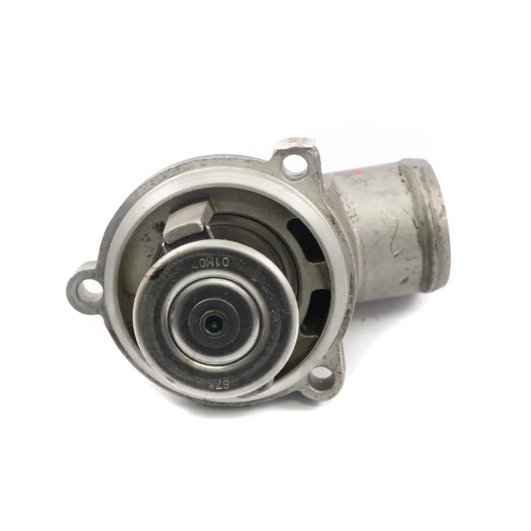 M111 Obudowa Termostatu do Mercedes W202 W203 W210 o numerze A1112031075 Mercedes W202 W203 W210 M111 Obudowa Termostatu - SKU A1112031075 - Numer Części A1112031075