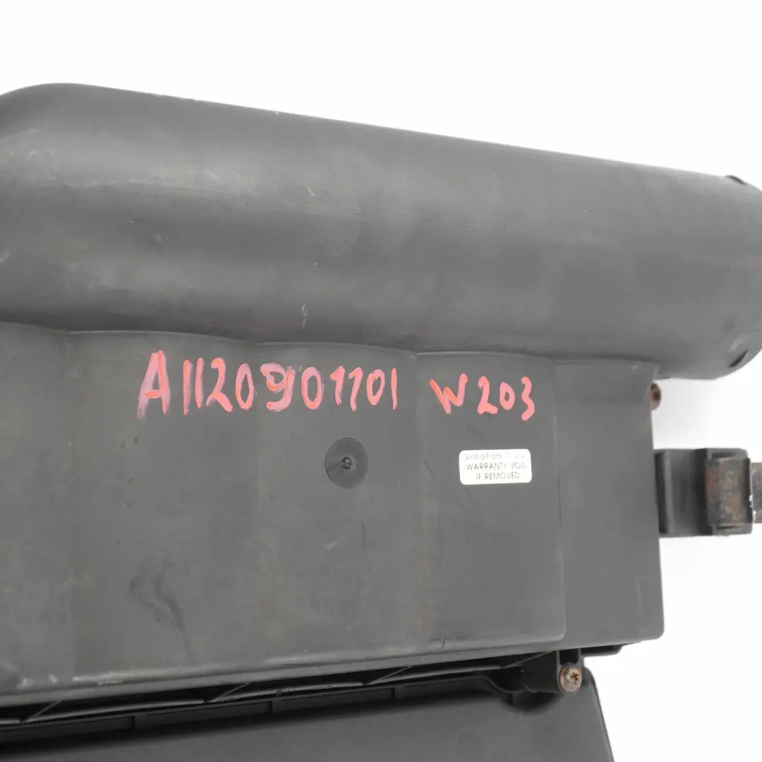 Mercedes-Benz Classe E W203 W211 M112 Boitier pour Filtre A Air A1120940004 pour à propos du numéro de pièce A1120901101 Mercedes-Benz Classe E W203 W211 M112 Boitier pour Filtre A Air A1120940004 - SKU A1120901101 - Numéro de pièce A1120901101