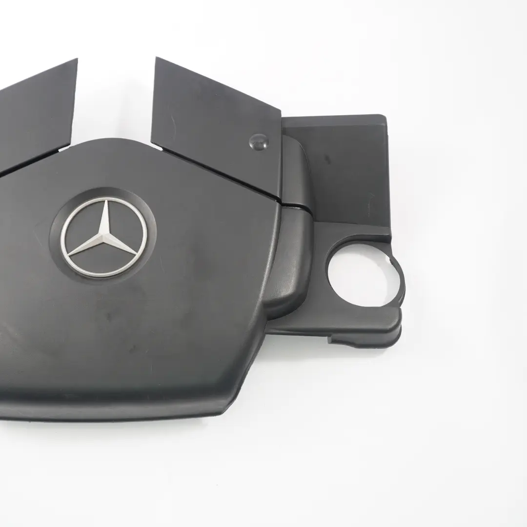 Couvercle moteur Mercedes W164 C209 W211 M113 Isolation acoustique pour à propos du numéro de pièce A1130101367 Couvercle moteur Mercedes W164 C209 W211 M113 Isolation acoustique - SKU A1130101367 - Numéro de pièce A1130101367